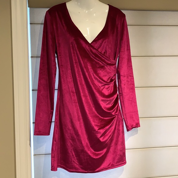 Preself velvet wrap over bodycon dress - Picture 10 of 15